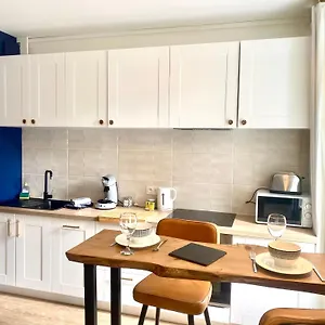  Apartment T2 Lumineux - Renove- - Centre Historique Dinan- Parking - Terrasse France