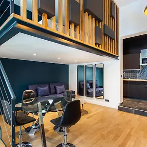 https://cmg-friedland-champs-elysees.fr-paris.fr